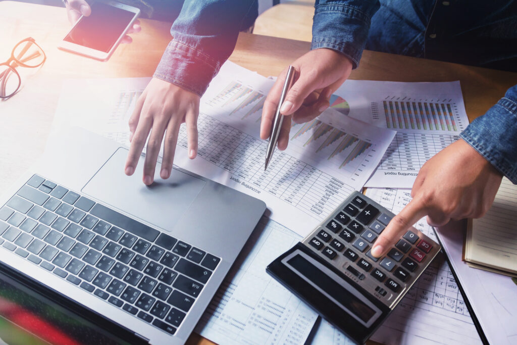 Moet ik als zzp'er kiezen voor een boekhouder of accountant?